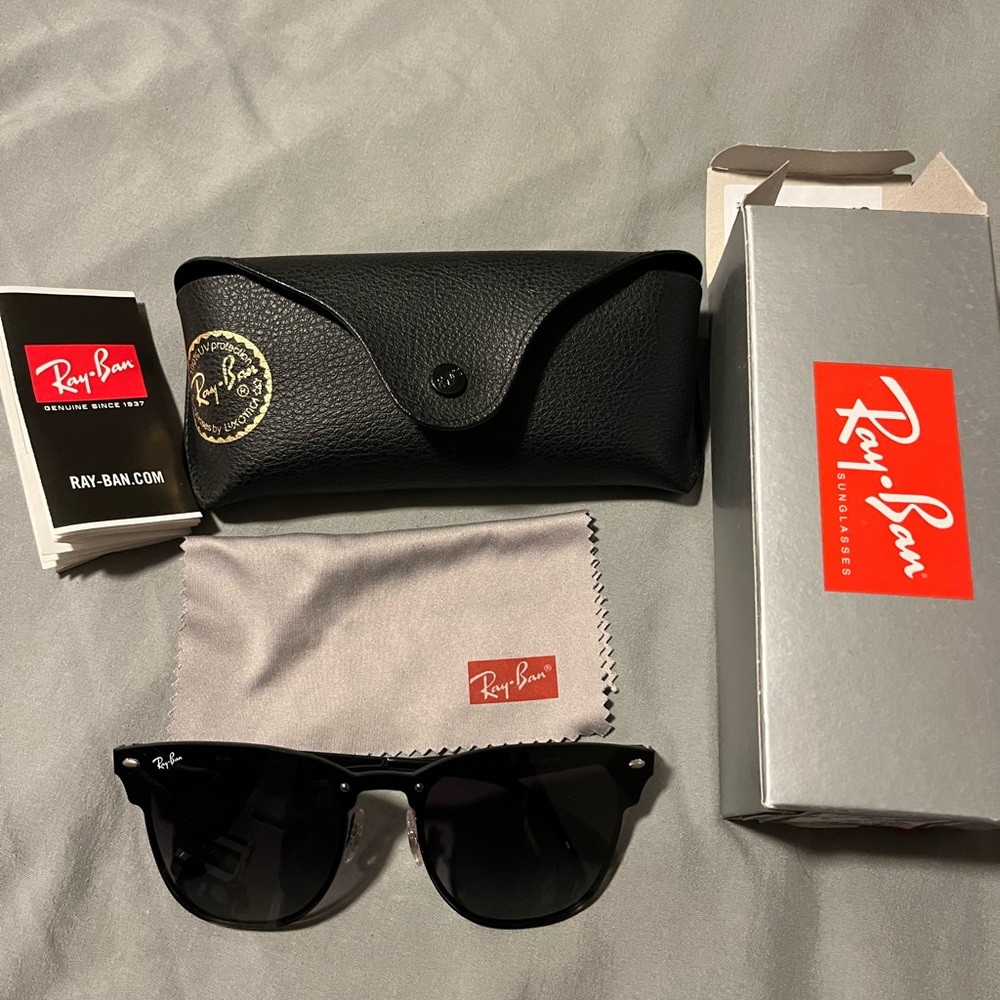 Ray bans barely worn